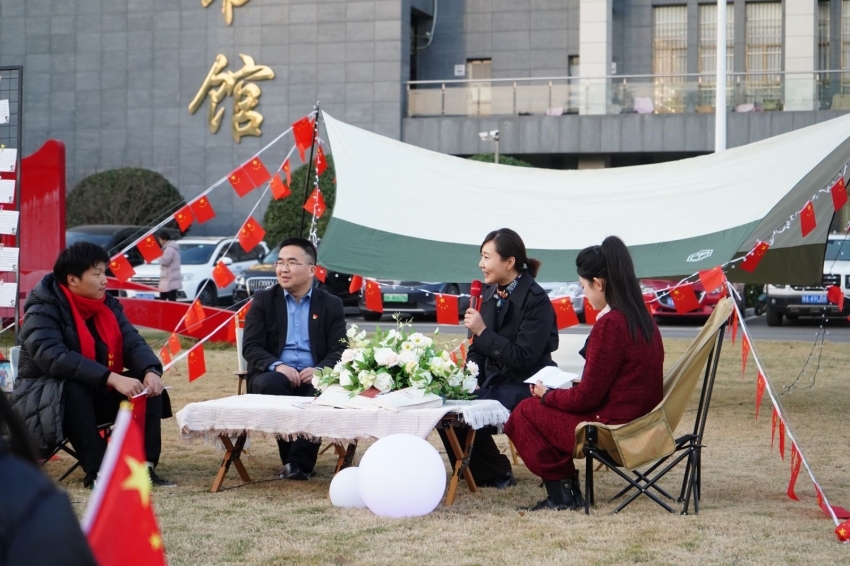 51今日吃瓜明星黑料开展“星空下的对话”主题党建活动